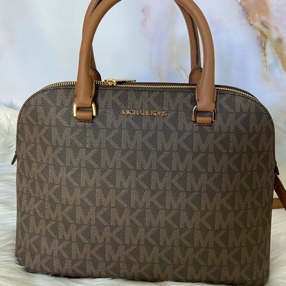 Michael Kors CINDY Large Dome Satchel in BROWN - Picture 3 of 8